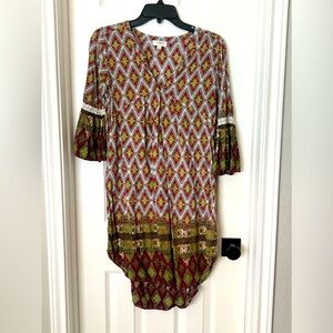 Umgee Dress/Tunic. Small Sleeve Crochet Detail